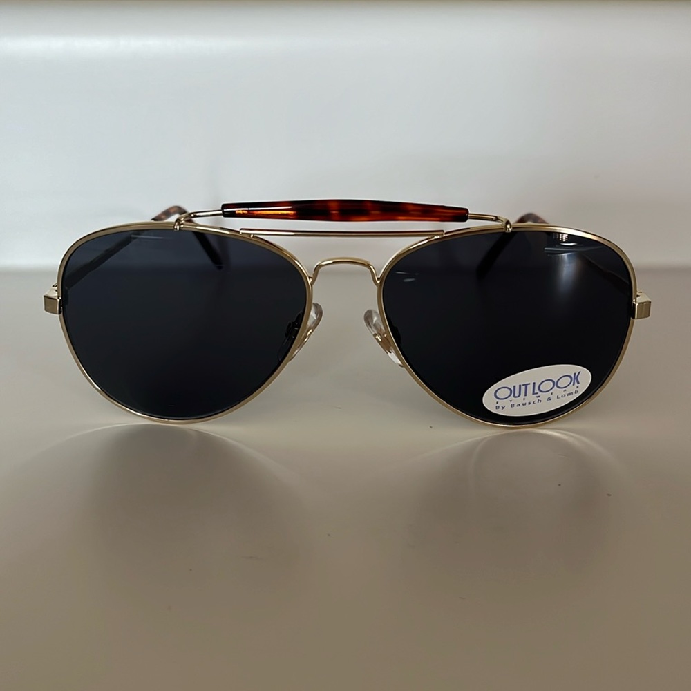 Outlook Aviator Sunglasses by Bausch & Lomb new with case
